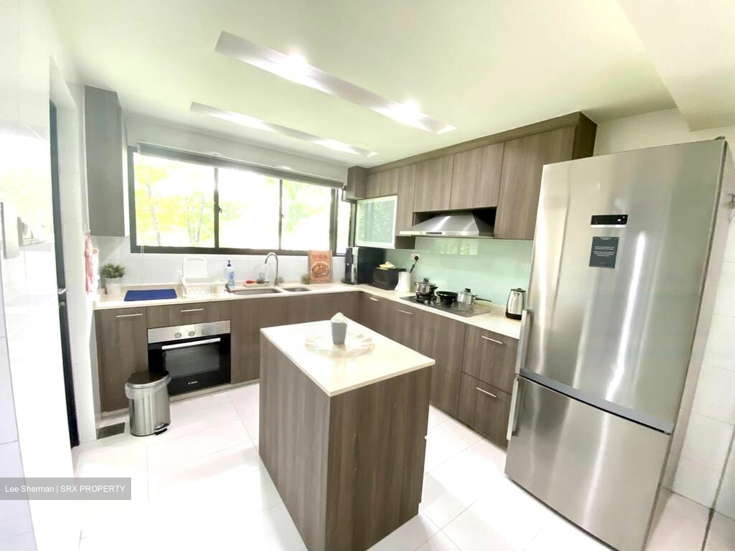 Gryphon Terrace (D5), Terrace #443479151